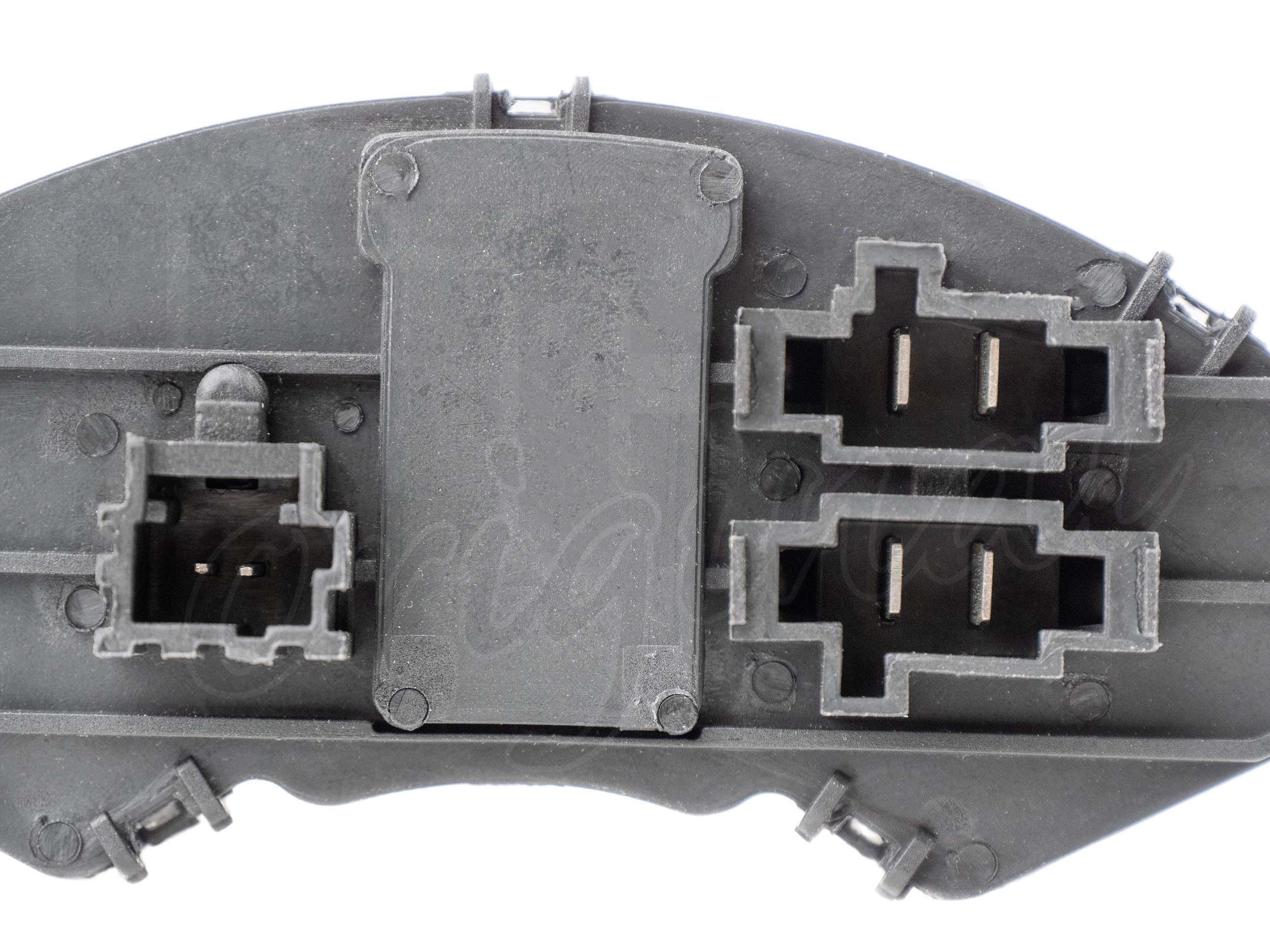 Reguliatorius, keleivio pusės ventiliatorius HITACHI 132502