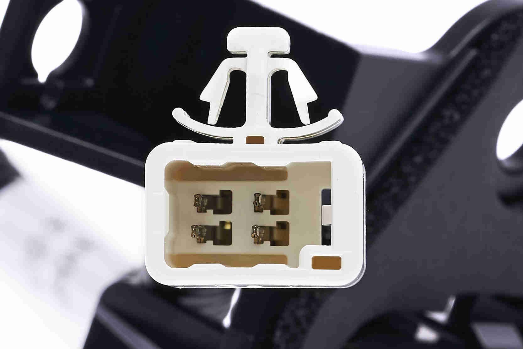 Galinio vaizdo kamera, statymo atstumo jutiklis ACKOJA A70-74-0065