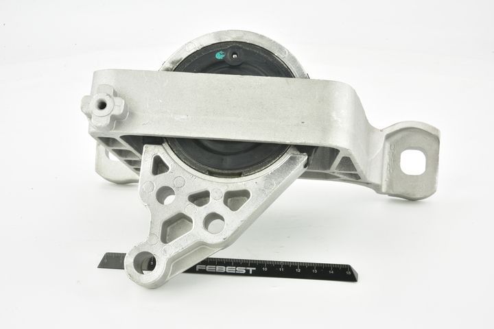 Variklio montavimas FEBEST MZM-3RH