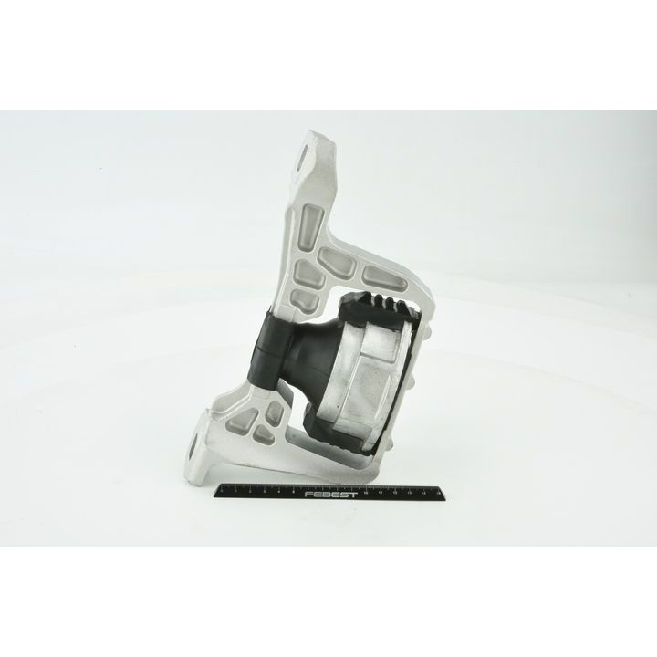 Variklio montavimas FEBEST MZM-5RH
