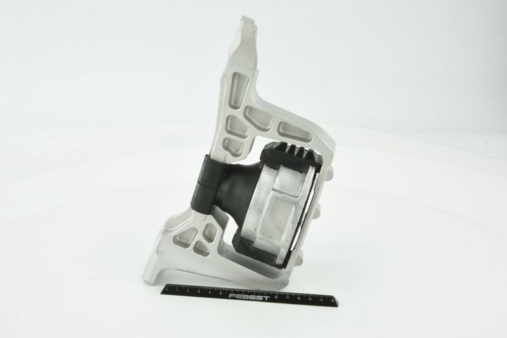 Variklio montavimas FEBEST MZM-5RH