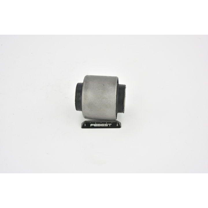 Valdymo svirties/išilginių svirčių įvorė FEBEST HAB-130