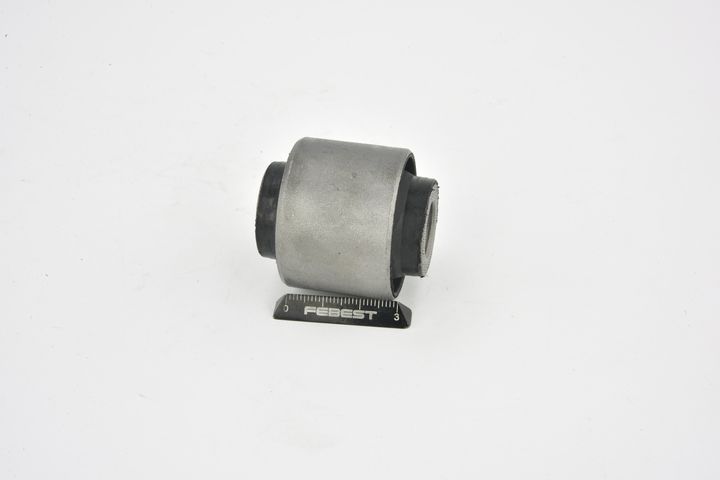 Valdymo svirties/išilginių svirčių įvorė FEBEST HAB-130