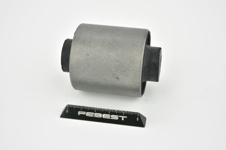 Valdymo svirties/išilginių svirčių įvorė FEBEST HYAB-ENR3