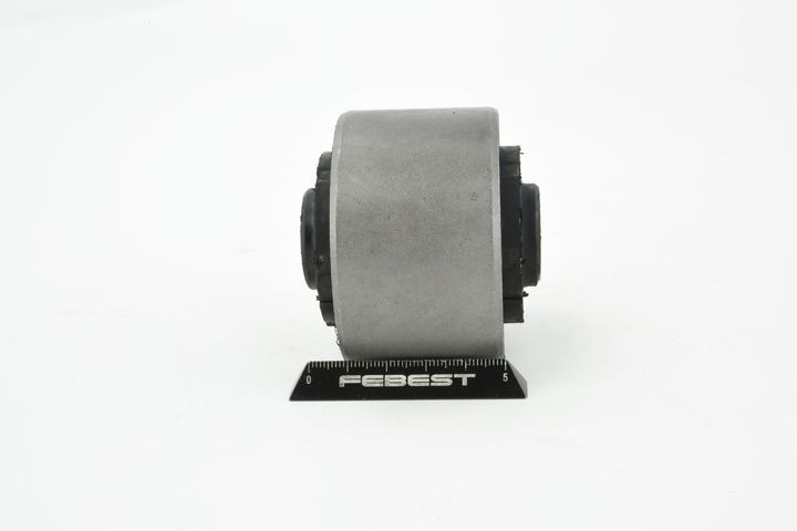 Valdymo svirties/išilginių svirčių įvorė FEBEST HYAB-GIR