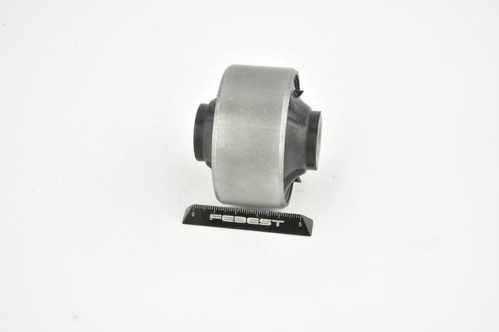 Valdymo svirties/išilginių svirčių įvorė FEBEST HYAB-LANB