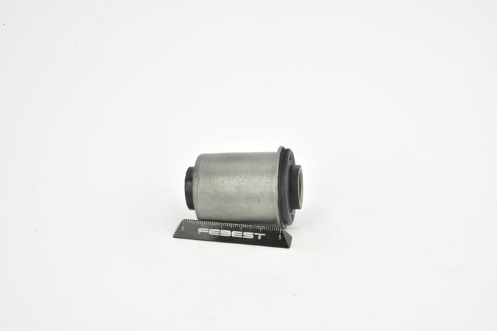 Valdymo svirties/išilginių svirčių įvorė FEBEST ISAB-003