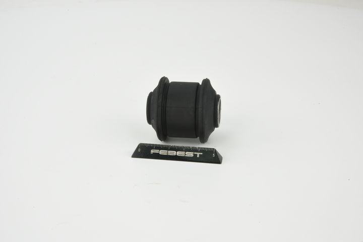 Valdymo svirties/išilginių svirčių įvorė FEBEST MAB-014