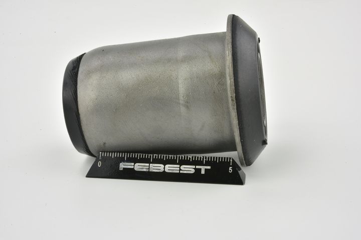 Valdymo svirties/išilginių svirčių įvorė FEBEST MZAB-018