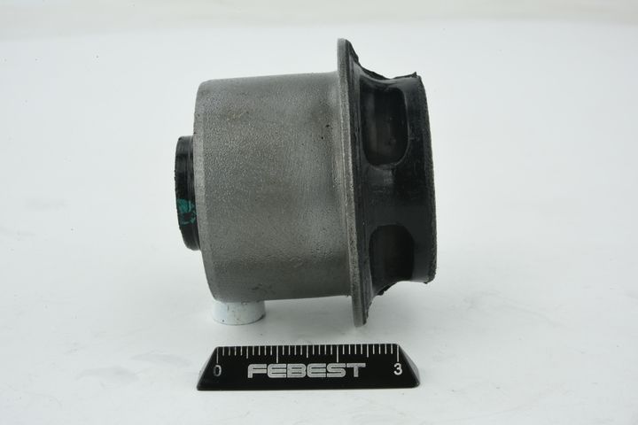 Valdymo svirties/išilginių svirčių įvorė FEBEST MZAB-035