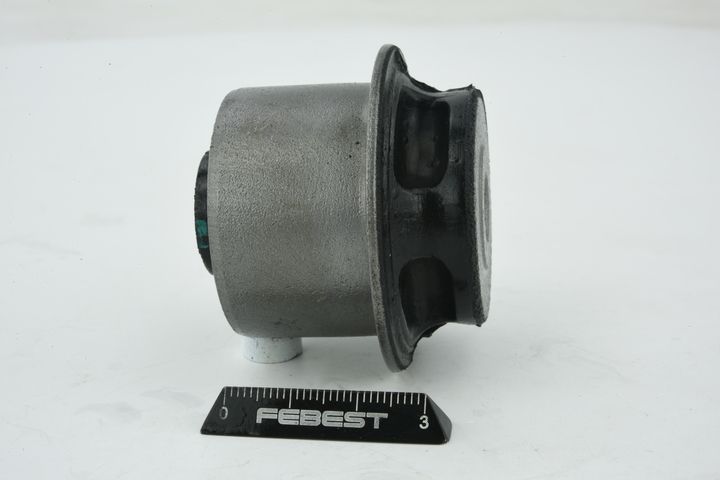 Valdymo svirties/išilginių svirčių įvorė FEBEST MZAB-035