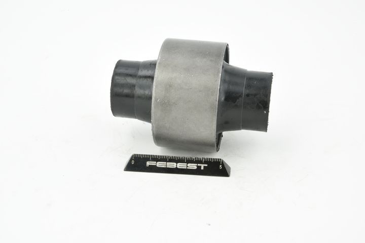 Valdymo svirties/išilginių svirčių įvorė FEBEST MZAB-038