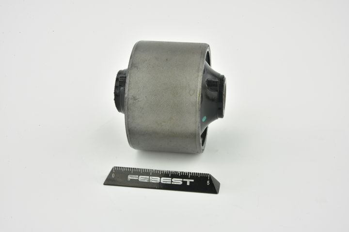 Valdymo svirties/išilginių svirčių įvorė FEBEST MZAB-040