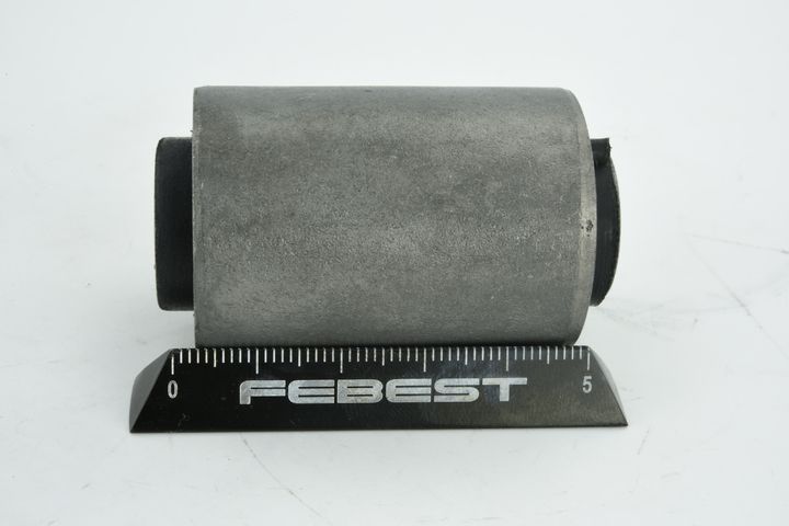 Valdymo svirties/išilginių svirčių įvorė FEBEST MZAB-065