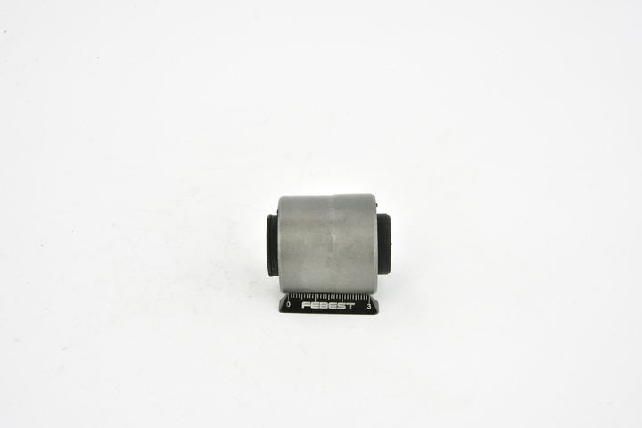 Valdymo svirties/išilginių svirčių įvorė FEBEST MZAB-103