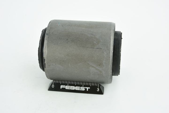 Valdymo svirties/išilginių svirčių įvorė FEBEST MZAB-112