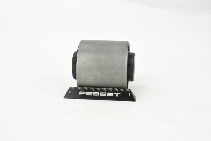 Valdymo svirties/išilginių svirčių įvorė FEBEST MZAB-114