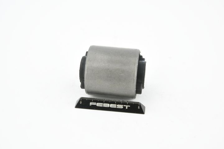 Valdymo svirties/išilginių svirčių įvorė FEBEST MZAB-146