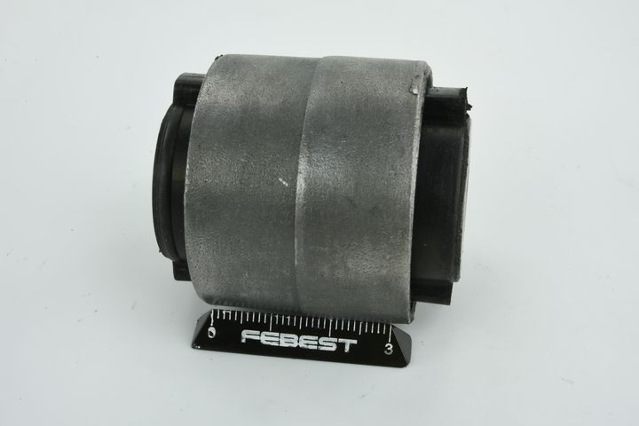 Valdymo svirties/išilginių svirčių įvorė FEBEST MZAB-155