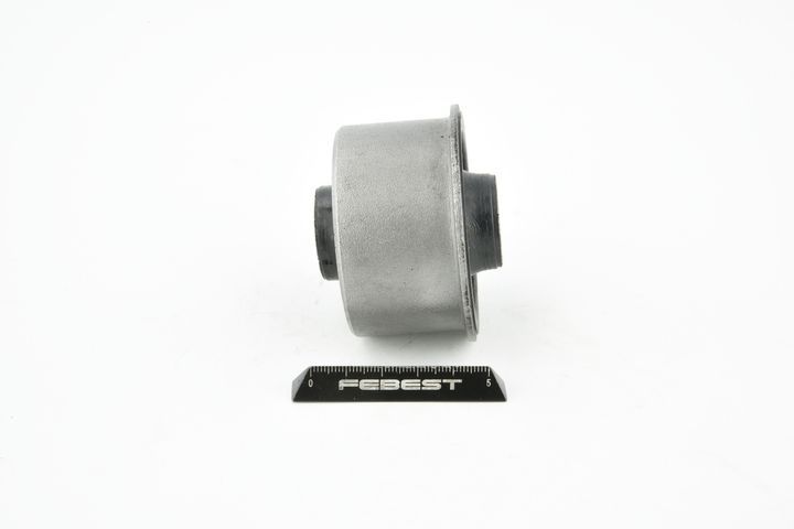 Valdymo svirties/išilginių svirčių įvorė FEBEST MZAB-DEB