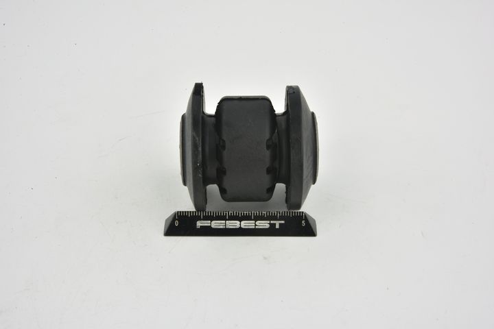 Valdymo svirties/išilginių svirčių įvorė FEBEST MZAB-KES