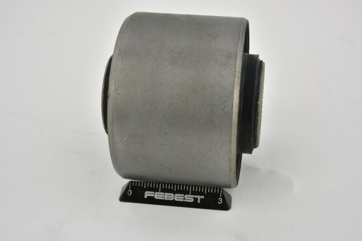 Valdymo svirties/išilginių svirčių įvorė FEBEST MZAB-TRBR