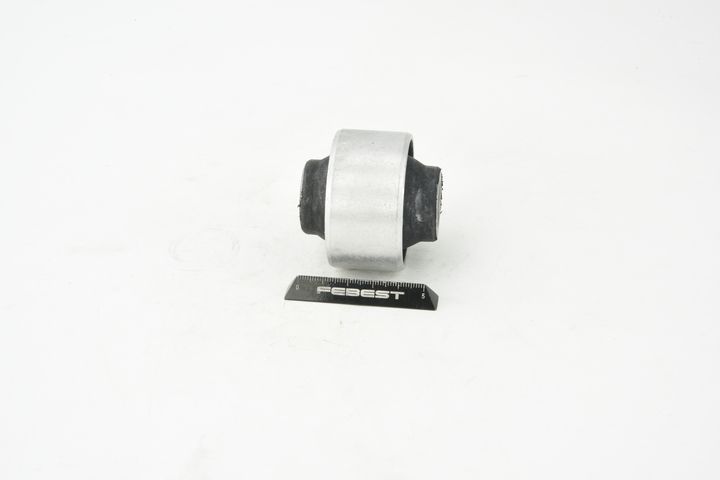 Valdymo svirties/išilginių svirčių įvorė FEBEST RNAB-002