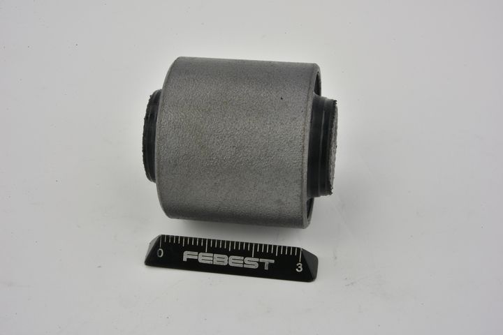 Valdymo svirties/išilginių svirčių įvorė FEBEST TAB-293