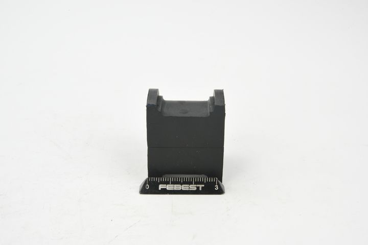 Skersinio stabilizatoriaus įvorių komplektas FEBEST KSB-SPA