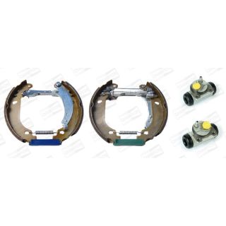 Stabdžių trinkelių komplektas CHAMPION 381403CH