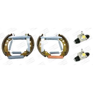 Stabdžių trinkelių komplektas CHAMPION 381447CH