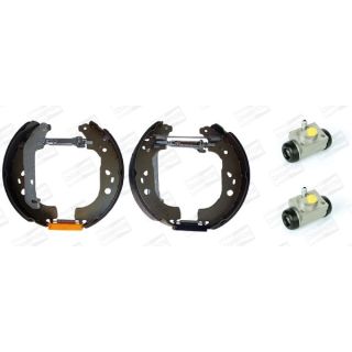 Stabdžių trinkelių komplektas CHAMPION 381484CH