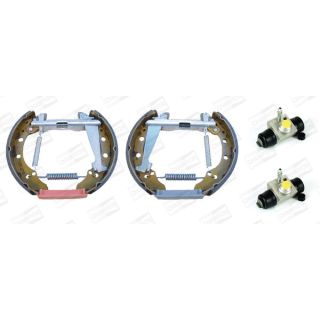 Stabdžių trinkelių komplektas CHAMPION 381525CH