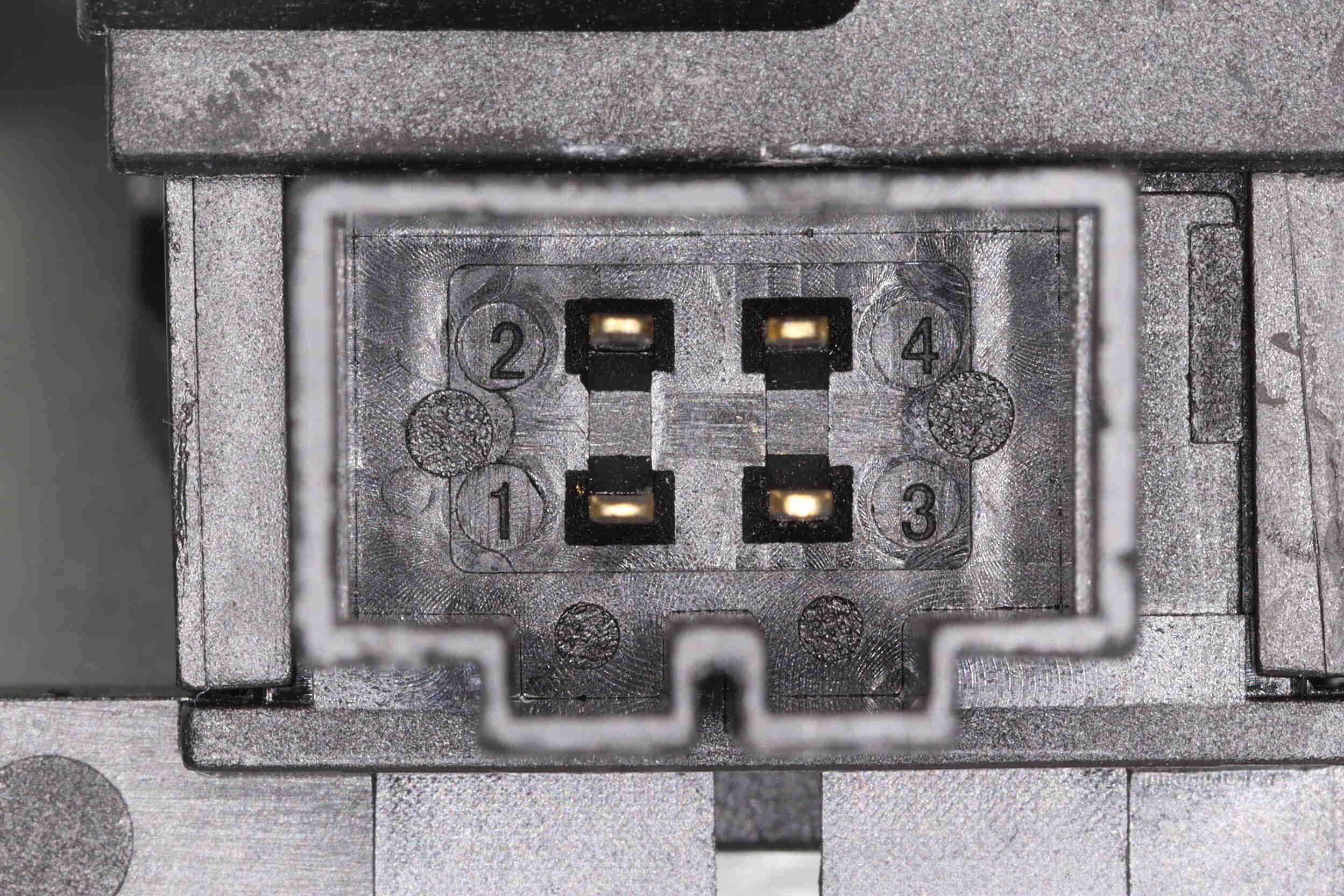 Galinių durų užraktas VEMO V10-85-0107