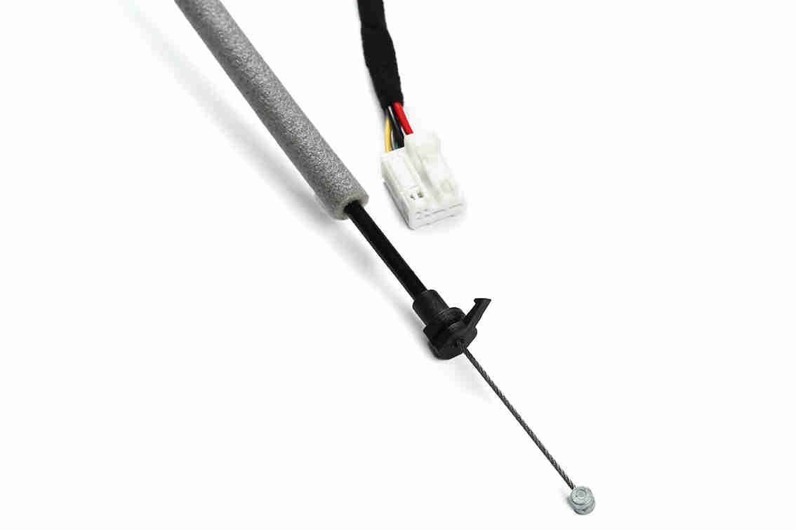 Pritraukiklių komplektas, bagažinės dangtis VEMO V20-85-0131