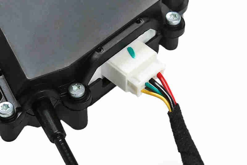 Pritraukiklių komplektas, bagažinės dangtis VEMO V20-85-0131